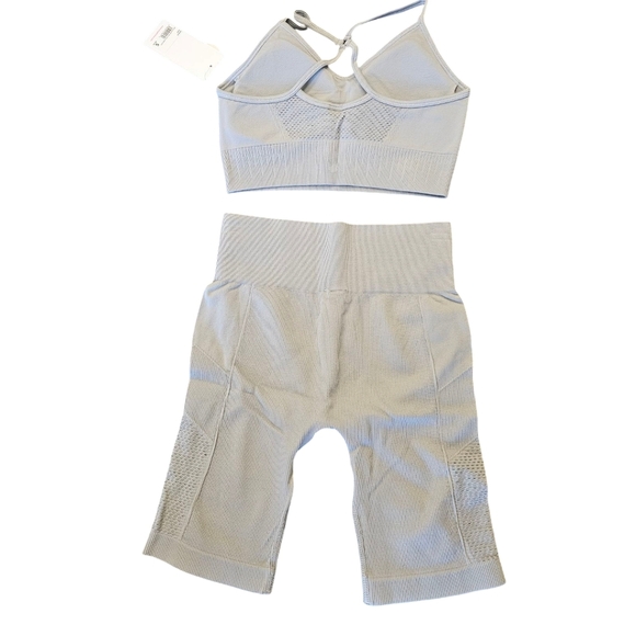 Yogalicious Lala Land Seamless Bra And Shorts Workout Set Sleet NEW - Picture 3 of 5